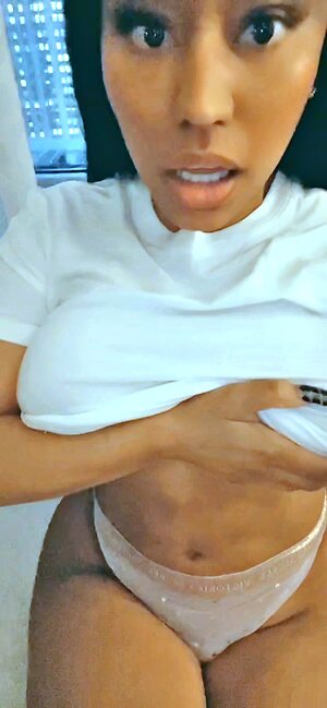 Nicki Minaj Hot Nude Leaked Photo #81