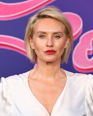 Nicky Whelan leaked photo #20