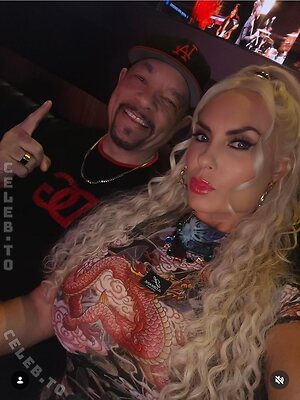 Nicole Coco Austin Nude Leaked Photo #19