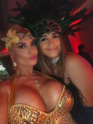 Nicole Coco Austin leaked photo #157