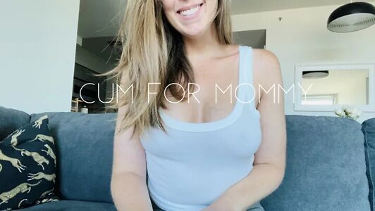 Nicolette Bloom
