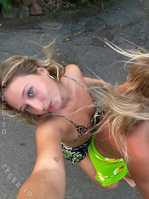 Nicolette Durazzo Nude Leaked Photo #7