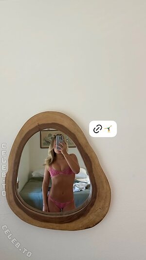 Nicolette Durazzo Nude Leaked Photo #26