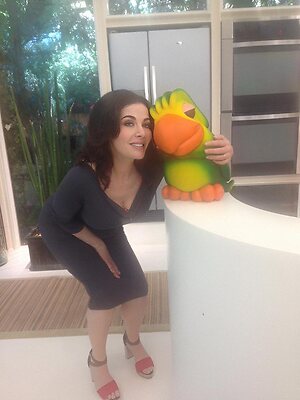 Nigella Lawson Nude Leaked Photo #86