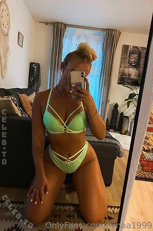 niiinaa99 leaked photo #34