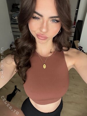 Nika Sofie Nude Leaked Photo #7