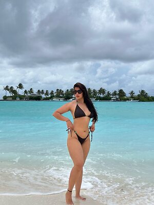 Nikita Sharma leaked photo #17