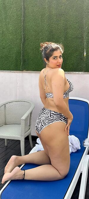 Nikita Sharma leaked photo #28