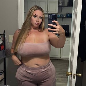 Nikki bby leaked photo #3