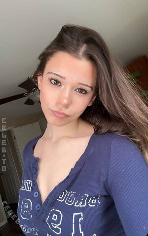 Nikki Woods Nude Leaked Photo #12