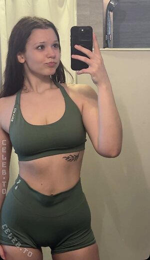 Nikki Woods Nude Leaked Photo #16