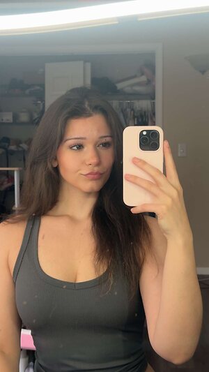 Nikki Woods leaked photo #39