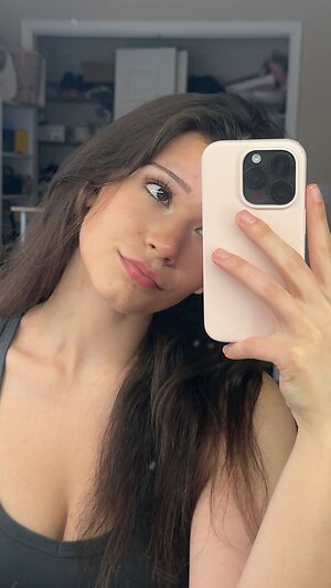 Nikki Woods leaked photo #40