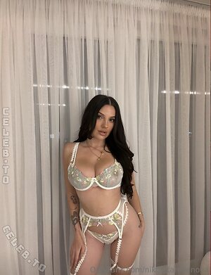 Nikoleta Milenova leaked photo #320