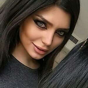 Niloufar Behboudi leaked photo #3
