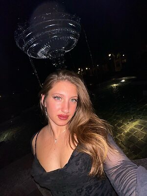 Nina Courtwright leaked photo #13