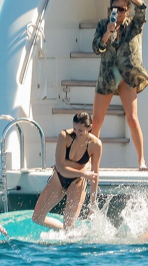 Nina Dobrev Nude Leaked Photo #2