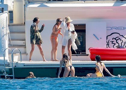 Nina Dobrev Nude Leaked Photo #13