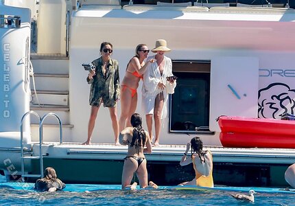 Nina Dobrev Nude Leaked Photo #18