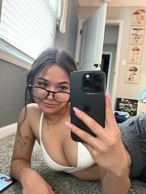 Nina Gessler leaked photo #203