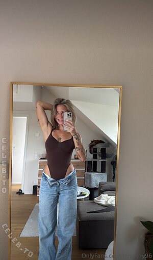 Nina Joy Nude Leaked Photo #6