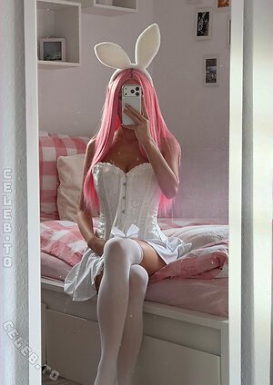 NinaBridney Nude Leaked Photo #14