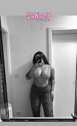 nina.buettner_fit Nude Leaked Photo #2