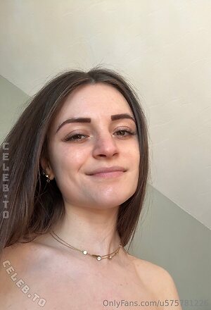 Nina_ho
