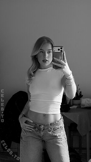 nina.kxs Nude Leaked Photo #8