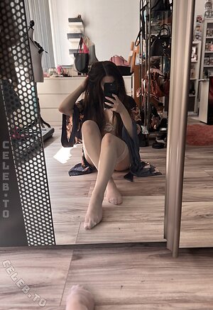 Nini Raven Nude Leaked Photo #2