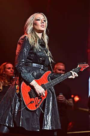 Nita Strauss leaked photo #2