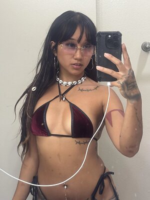 Niykiii Namaste Nude Leaked Photo #9