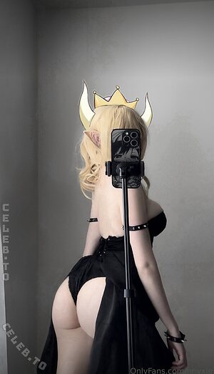 nnyxie Nude Leaked Photo #157