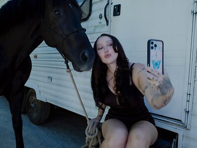 Noah Cyrus leaked photo #25