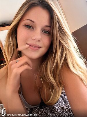 nolwenn dls Nude Leaked Photo #13