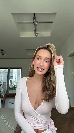 Nona kanal Nude Leaked Photo #27