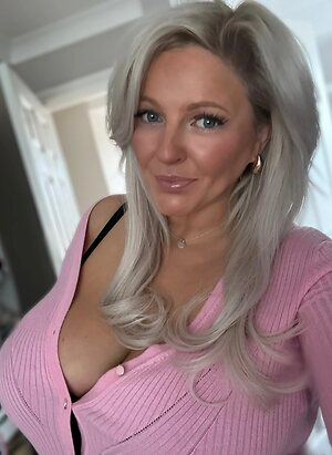 NoProbsJu leaked photo #13