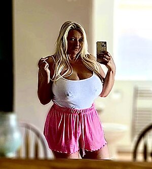 NoProbsJu leaked photo #26