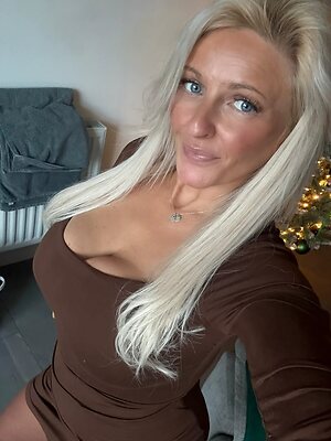 NoProbsJu Nude Leaked Photo #61