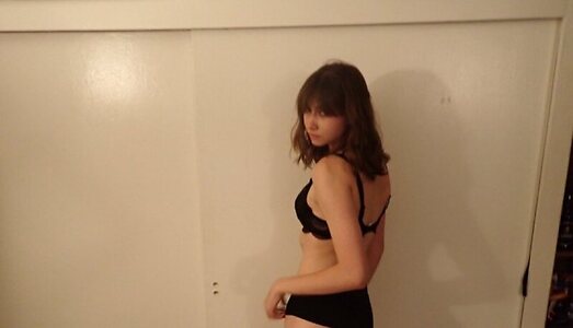 normalfunnygirl Liz leaked photo #11