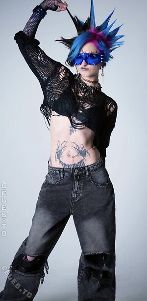 noteasybeinwheezy Nude Leaked Photo #4