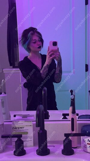 noteasybeinwheezy leaked photo #85
