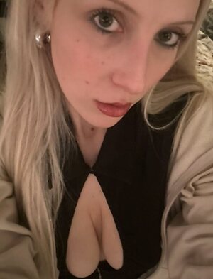 noturavgbl0nde Nude Leaked Photo #62