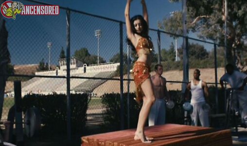 Noureen Dewulf leaked photo #6