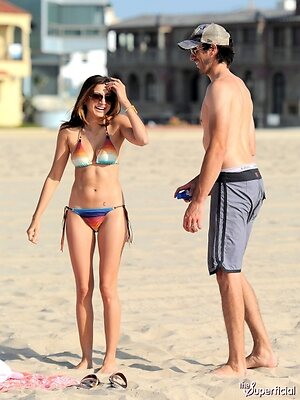 Noureen Dewulf leaked photo #12