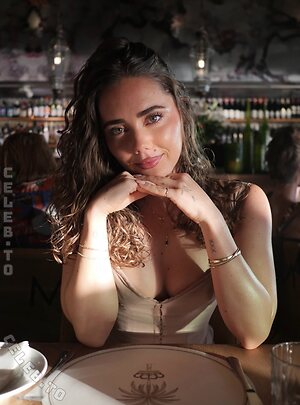 Nova Elodie Sarrailh