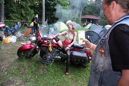 Nude in Public Nude Leaked Photo #28