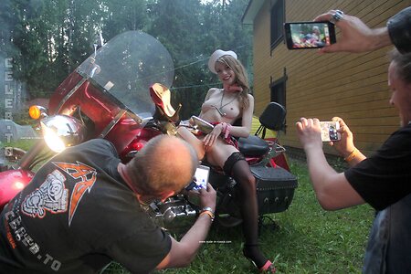 Nude in Public Nude Leaked Photo #46