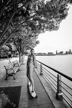 Nude in Public Nude Leaked Photo #178