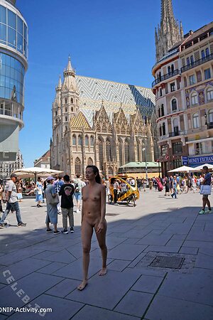 Nude in Public Nude Leaked Photo #547